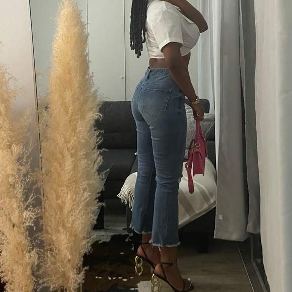 High Waist Flare Jeans | Refuge - Picture 2 of 5